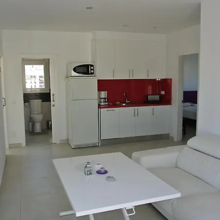 Bed and Breakfast Magnifique Ρόζες